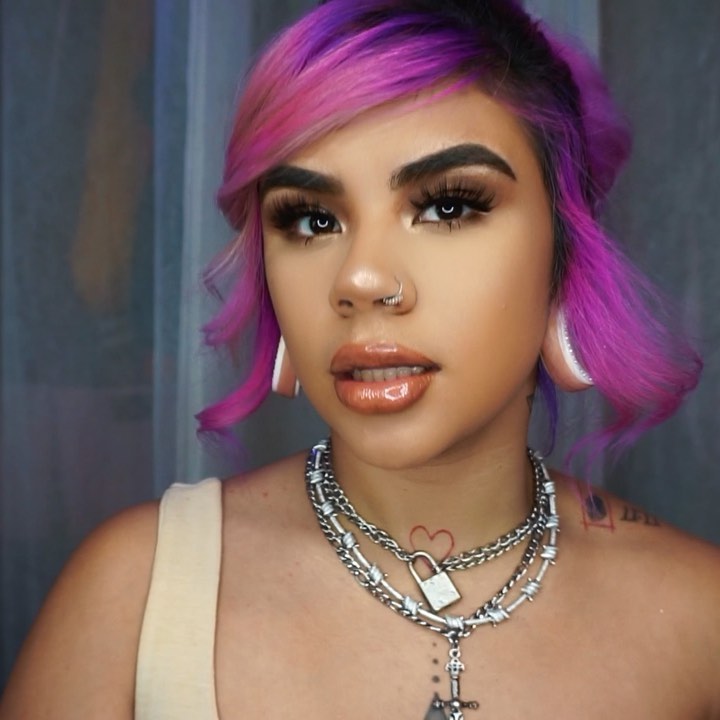 Instagram post by @suavecitamamacita for butter LONDON. Caption reads: I love how this edit came out💕
This months....