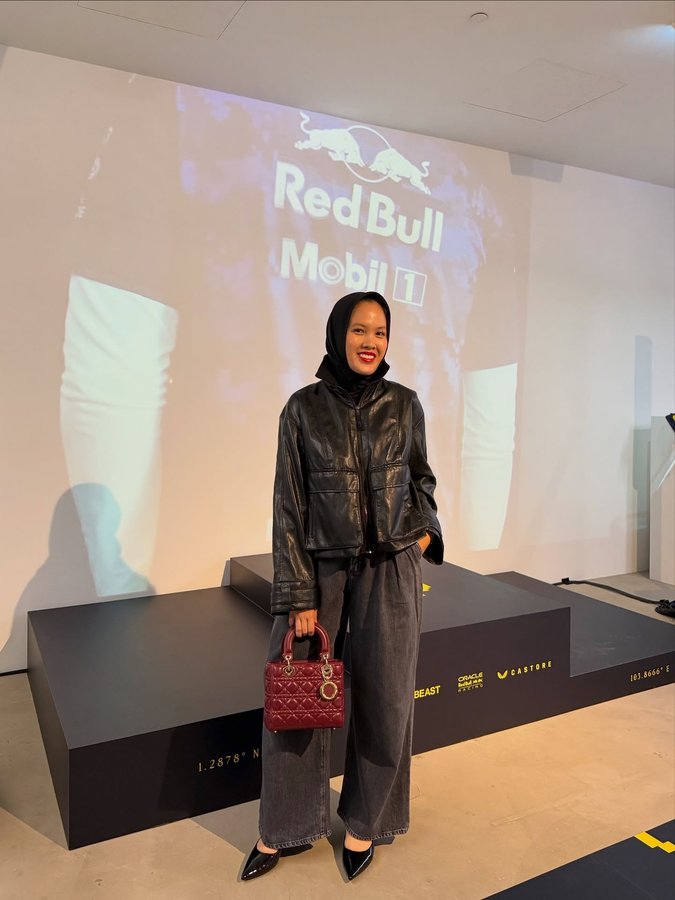 Instagram post by @shafa225 for HYPEBEAST. Caption reads: [...] race in Asia 😎❤️‍🔥 @redbullracing x....