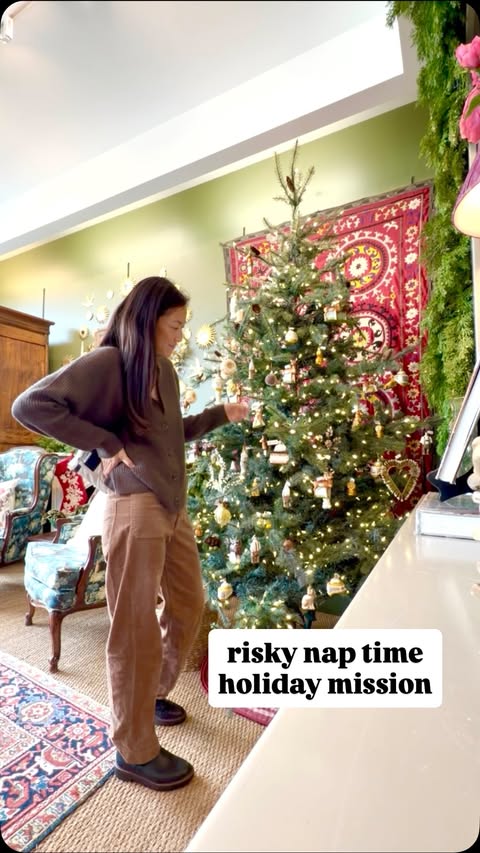 Instagram post by @stirandstyle for fairlife. Caption reads: [...] holiday shopping with a side of @fairlife....