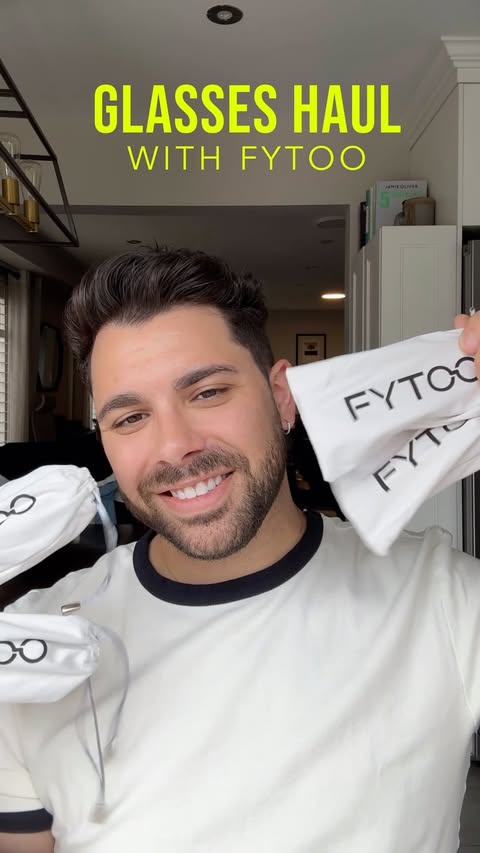 Instagram post by @wambamdancam for Fytoo. Caption reads: Which pair do you like best? 🤔 Fytoo has a large....