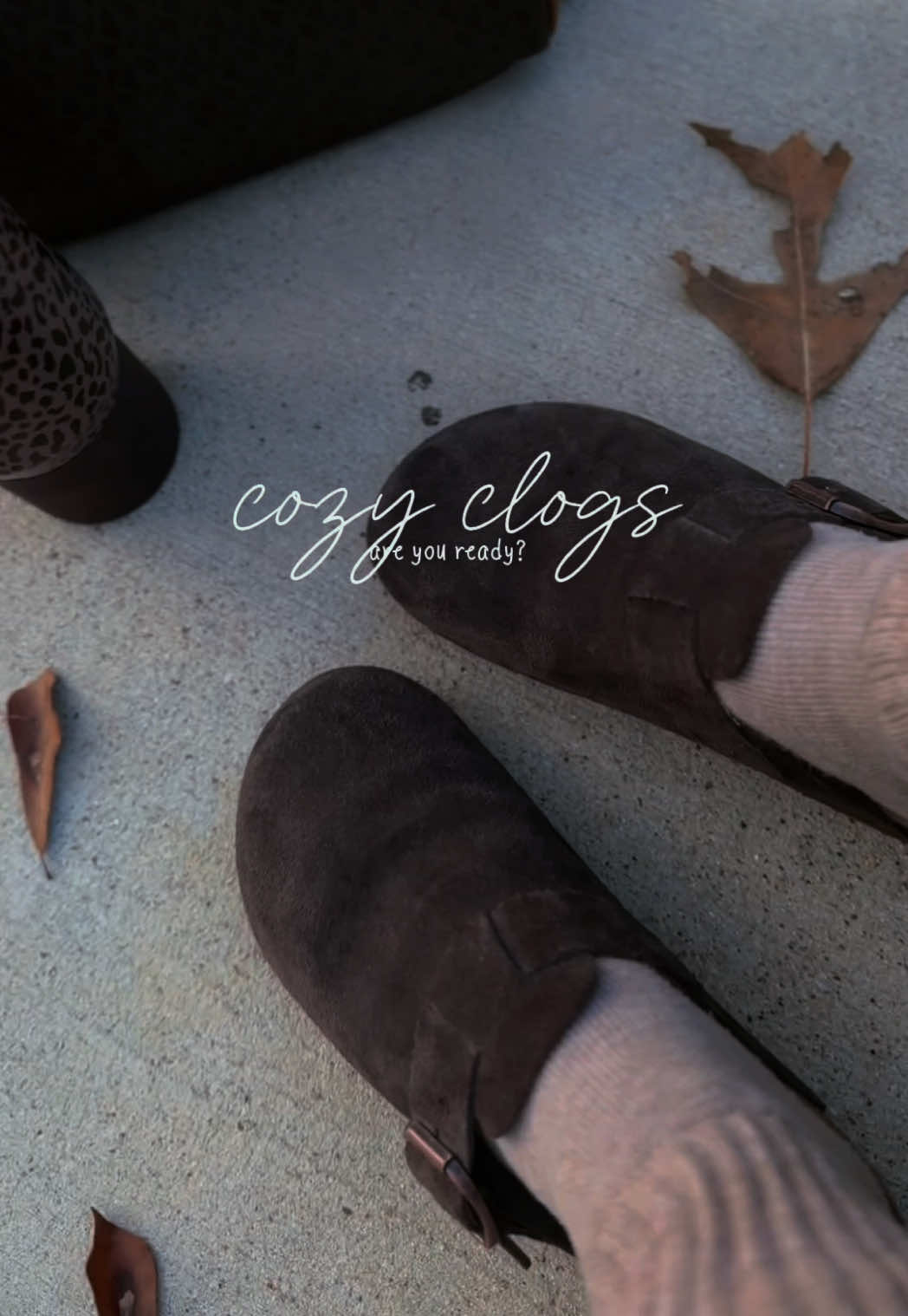 TikTok post by @anikorains for Fitory. Caption reads: [...] clogs for fall are perrrrfection 🤎✨ @FITORY....