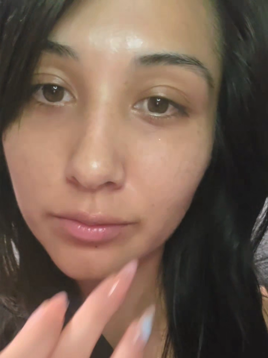 TikTok post by @elishalunaruiz for Heimish. Caption reads: If you have crusty lips, Heimish will pout you....