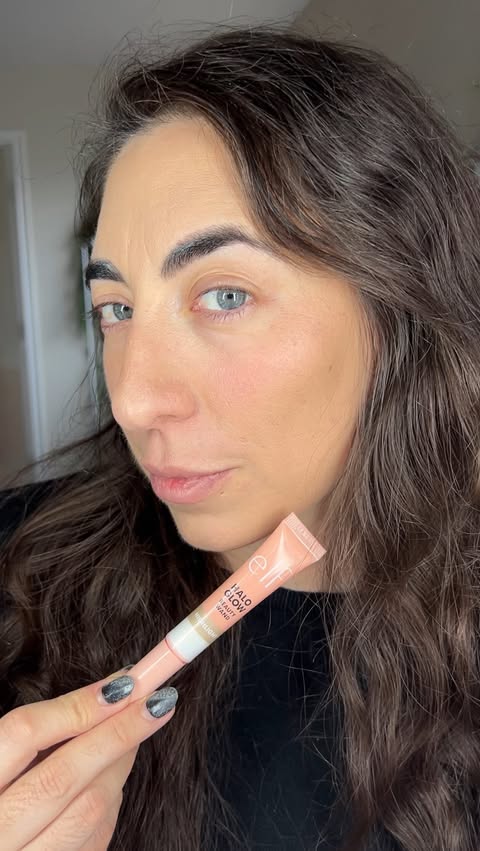 Instagram post by @samplesfantx for Influenster. Caption reads: @influenster @elfcosmetics 
#complimentary [...].