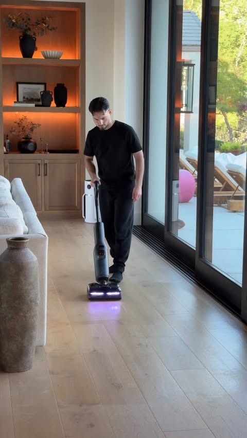 Instagram post by @theeverythingdad for Roborock. Caption reads: [...] outside, so I’ve been using the Roborock F25....