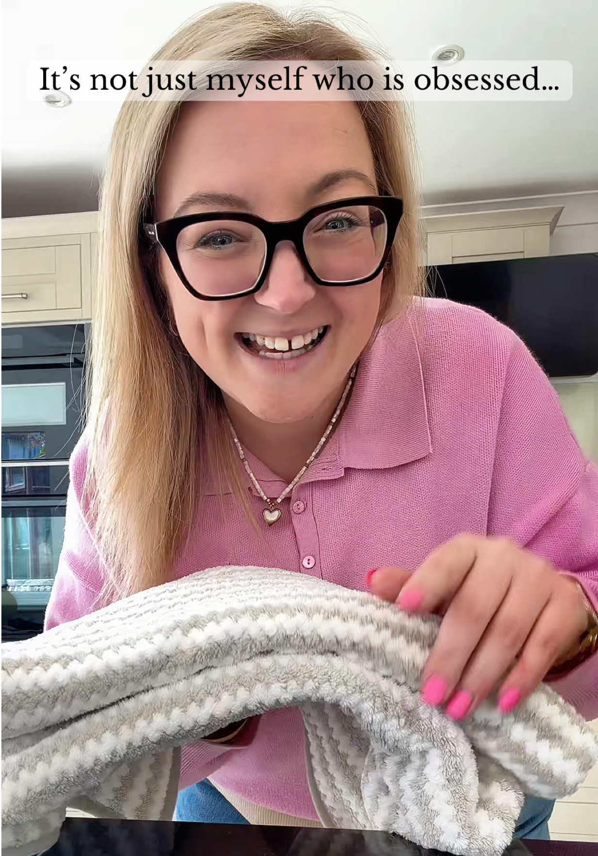 TikTok post by @clean_with_jemma for Minky Homecare. Caption reads: @Minky Homecare Super Soak Up Tea Towels are a....