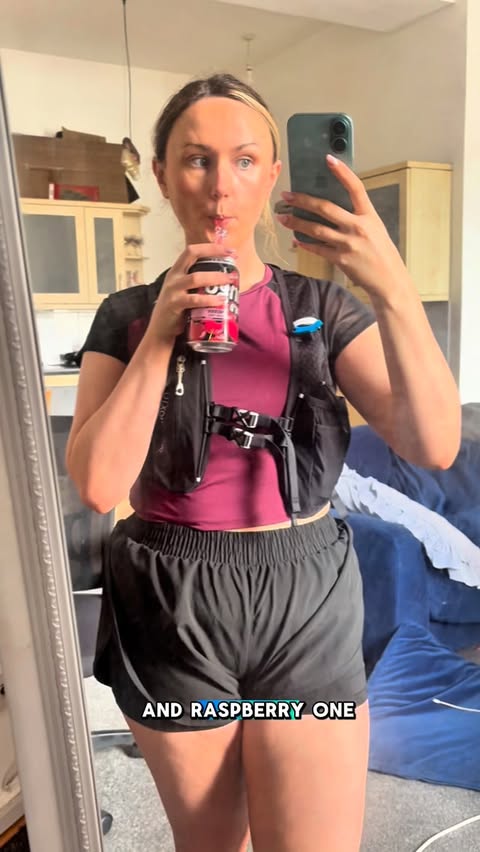 Instagram post by @robynsfoodx for Huel. Caption reads: What I eat in a day! @huel 🔗 in my bio ❤️ code :....