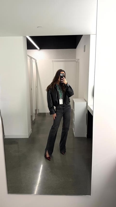 Instagram post by @maggiesellersreum for WhatsApp. Caption reads: [...] women are leveling up on HSR Angels WhatsApp....