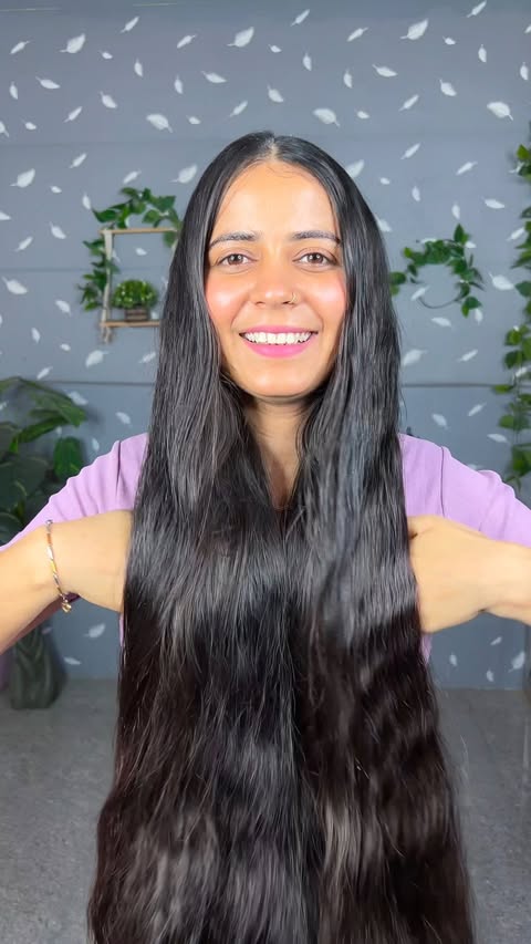 Instagram post by @thee_soni for Love Beauty and Planet. Caption reads: [...] Frizzy hair? Ab kabhi bhi nahi,....