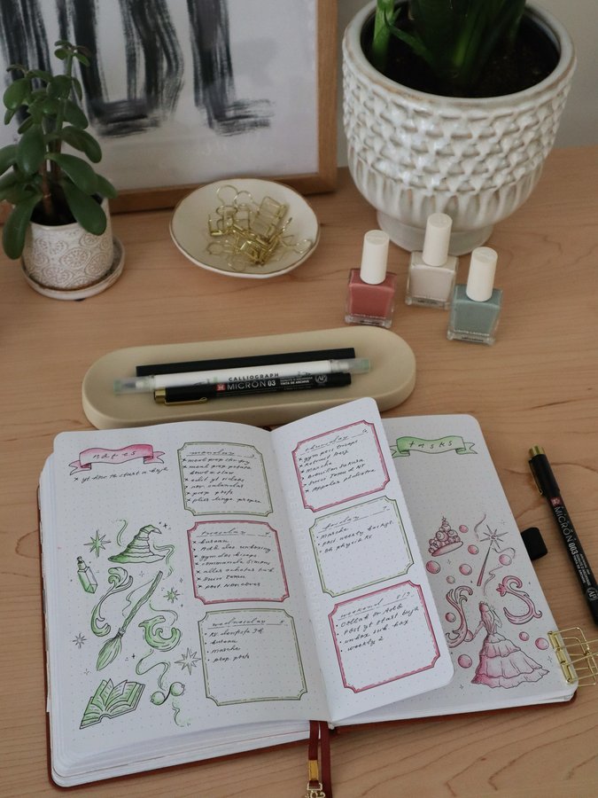 Instagram post by @delphinesjournal for Archer and Olive. Caption reads: My first November weekly set up  in a few photos....