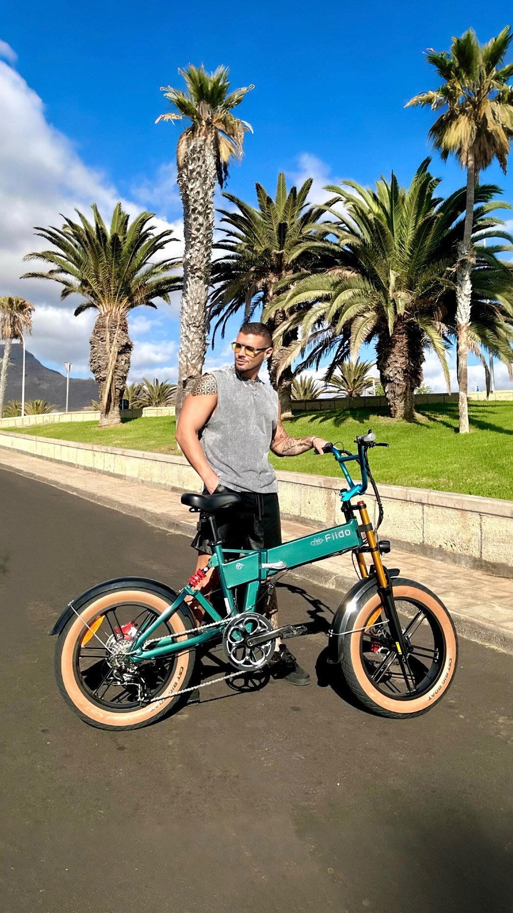 Instagram post by @antonio_diurno for Fiido. Caption reads: 🚴‍♂️✨ Fiido M1 Pro: vintage vibes meet electric....