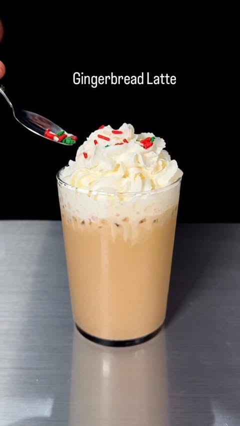 Instagram post by @adriaccopa for Casabrews. Caption reads: Gingerbread Latte ☕️🎄super creamy, cozy, and....