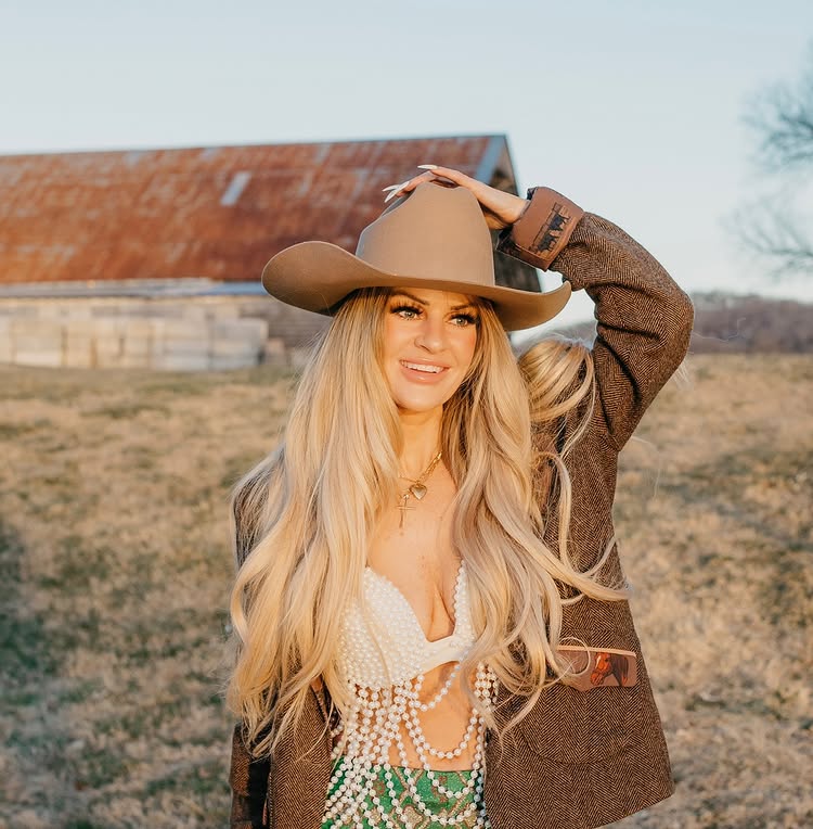 Instagram post by @truthbyjayme for GIGI PIP. Caption reads: [...] golden hour or the Wild West ✨🤎 #GigiPip....