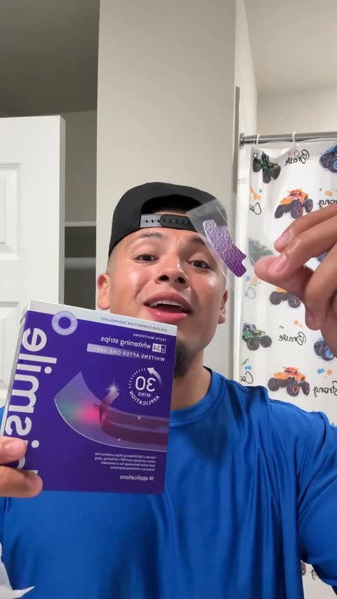 Instagram post by @davienjgarcia for Hismile. Caption reads: The difference is wild 😳 @hismile.