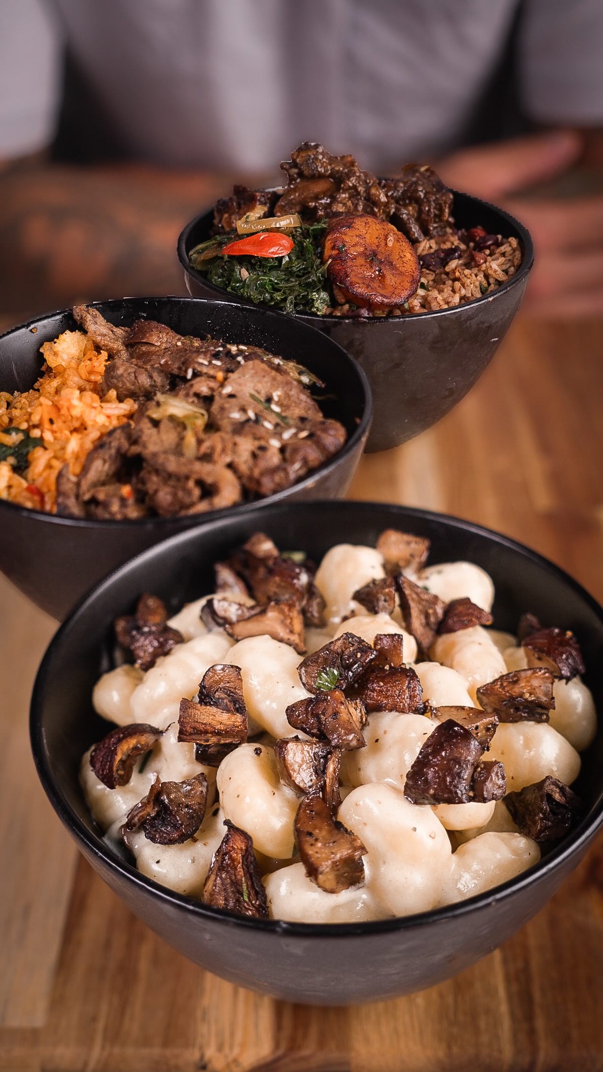 Instagram post by @dinewithdunn for CookUnity. Caption reads: Hey friends! If you’re looking to save time but....