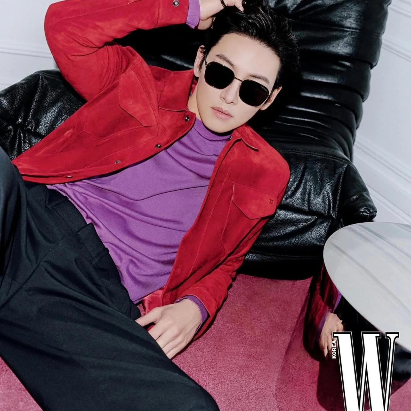 Instagram post by @wookieindonesiafans for Repost App. Caption reads: OMG baju merah jangan sampai lolos!! GANTENG....