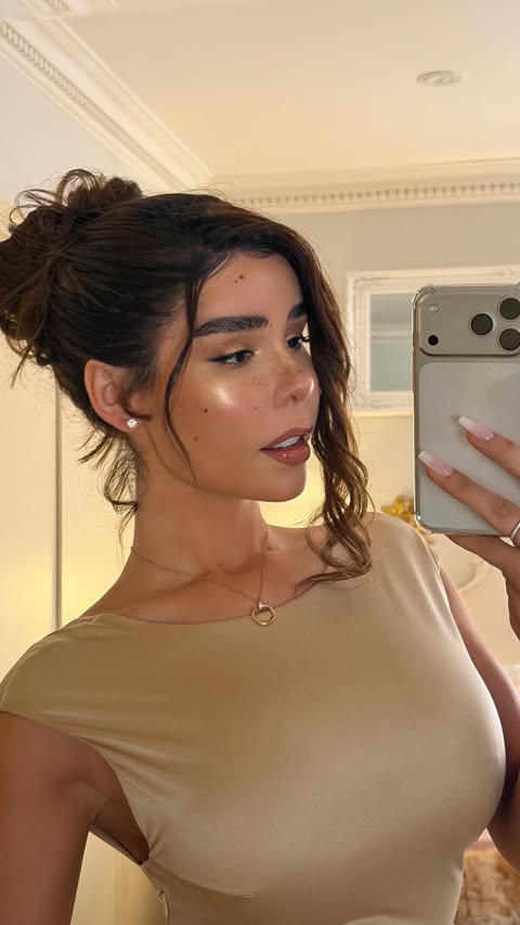 Instagram post by @mariaa.evvi for OH POLLY. Caption reads: • the most delicate of orchids #2026 🪭✨🌺....