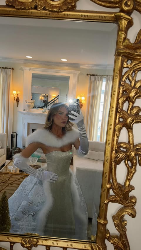 Instagram post by @acquired.style for INNBEAUTY PROJECT. Caption reads: [...] exfoliating pads from @innbeautyproject ......