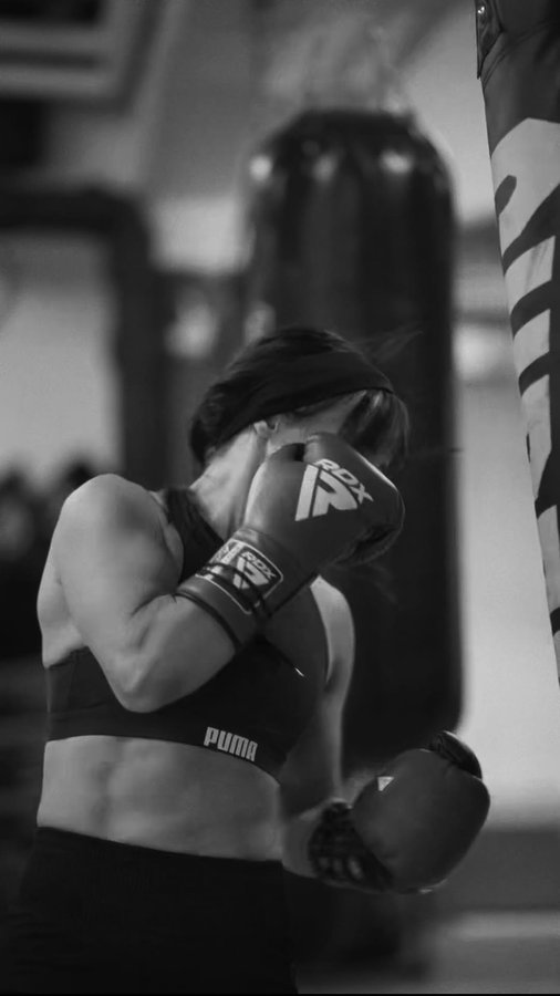 Instagram post by @filizdemirbek for RDX Sports. Caption reads: [...] Never without smiles or RDX gloves 🥊....