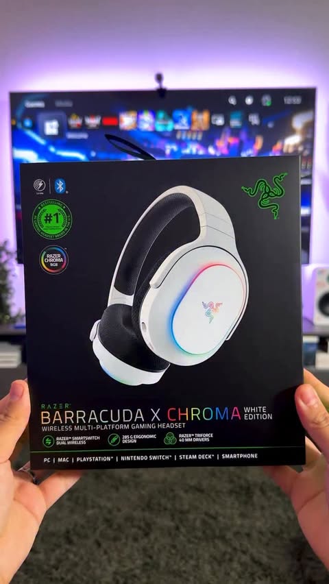 Instagram post by @v1nzy.7 for Razer. Caption reads: Say hello to the Razer Barracuda X Chroma 🎧💚 ✨....