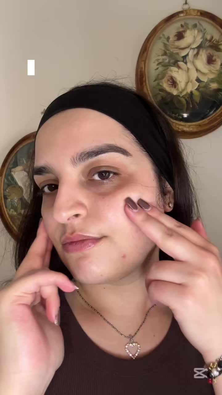 TikTok post by @_msbeautycare_ for Dr. Nineteen. Caption reads: [...] #pores #poreampoule #viralskincare....