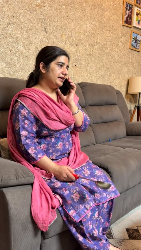 Instagram post by @the.happiestcouple for Mylo Family. Caption reads: Kisda phone aaa gya ? 😳 Product purchase links....