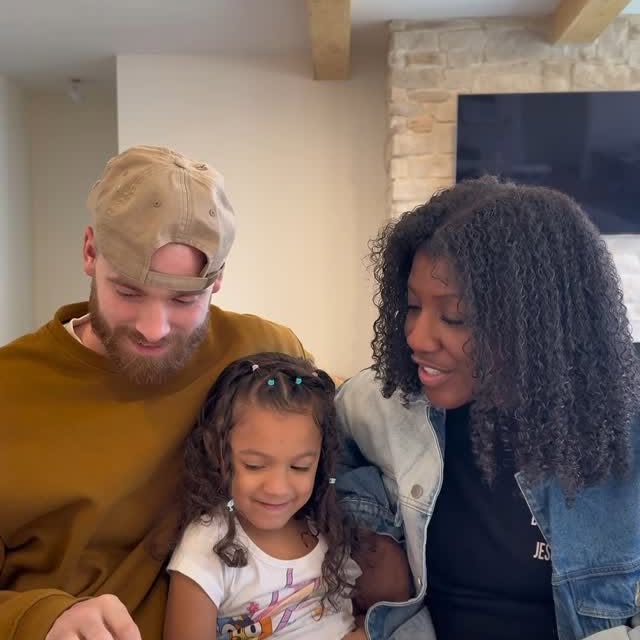 Instagram post by @_thecolelife_ for Chips Ahoy!. Caption reads: I think Elijah is questionable 😂😂

Aza and....