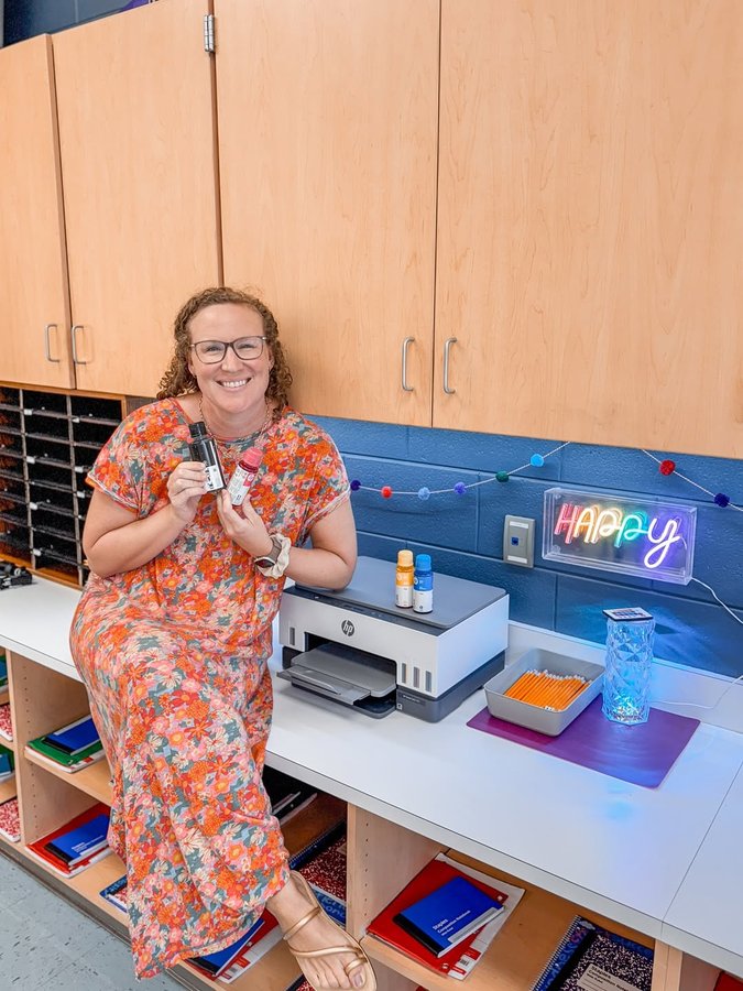 Instagram post by @adventuresofmssmith_ for Office Depot. Caption reads: [...] new @hp Smart Tank 6001 Printer from....