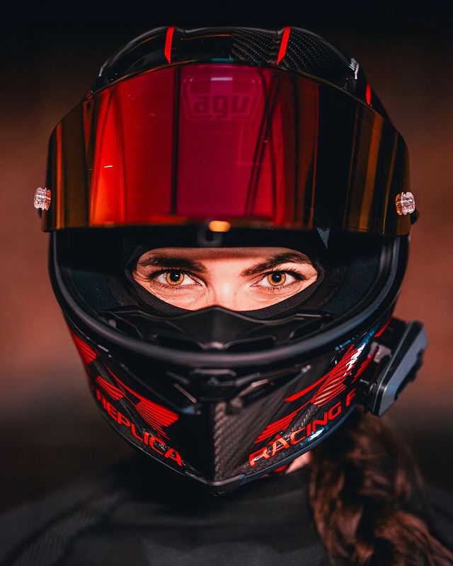 Instagram post by @donnaschins for ABS Fairings. Caption reads: [...] 🫶🏻

@cardosystems (Donna....