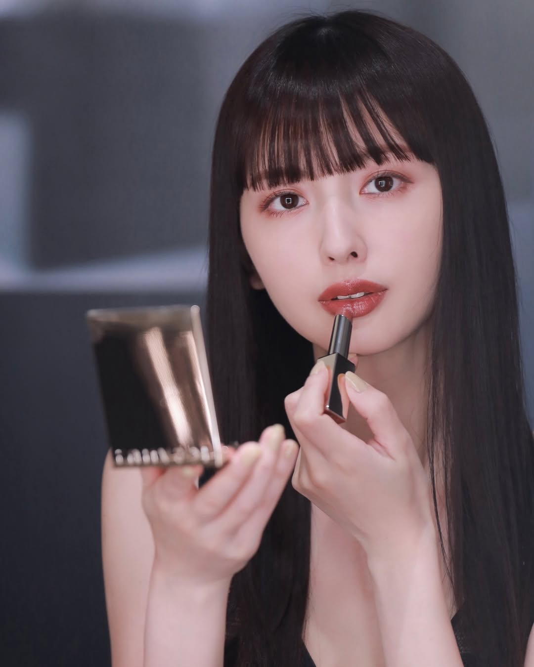 Instagram post by @emisuzuki_official for LUNASOL Official. Caption reads: 8月9日に発売される @lunasolofficial 2024秋コレクション「Capture....