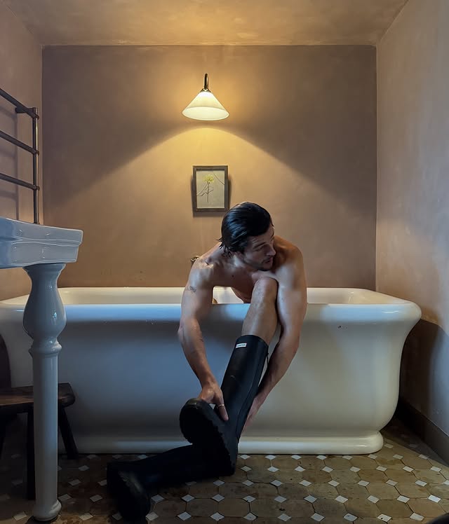 Instagram post by @sammsalter for Hunter Boots. Caption reads: what a fun 24hrs in English countryside - thank....