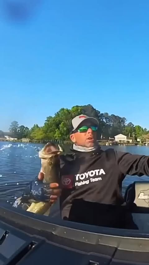 Instagram post by @mikeiaconelli for Toyota USA. Caption reads: [...] a 6lber to start the day on Santee‼️🔥....