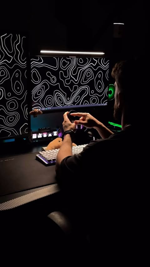 Instagram post by @grigobyte for Quntis. Caption reads: The QUNTIS Monitor Light Bar This monitor light....