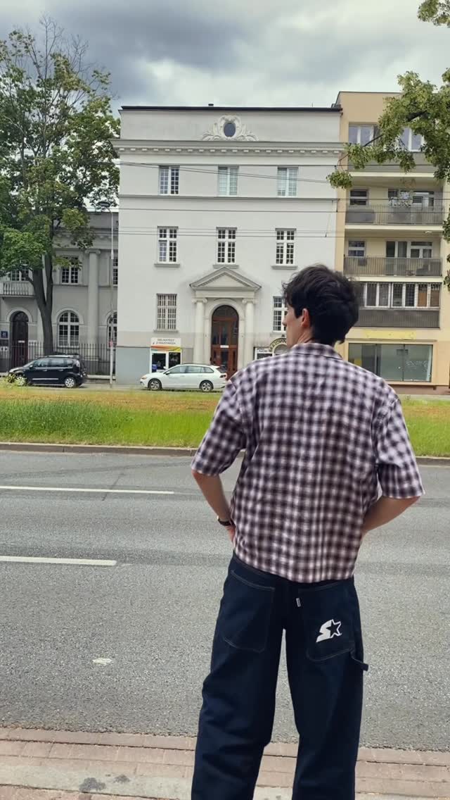 Instagram post by @dominikszymanski_ for GUESS Watches. Caption reads: ⌚️❤️

@guesswatches @timetrend.pl #loveguess....