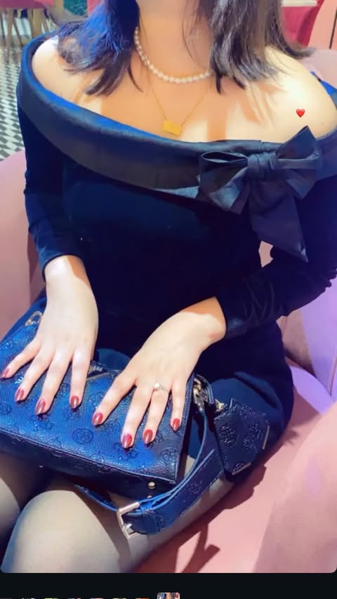 Instagram post by @saloni_koh_li for Nature Sure. Caption reads: [...] Jonk Shampoo for stronger, healthier....