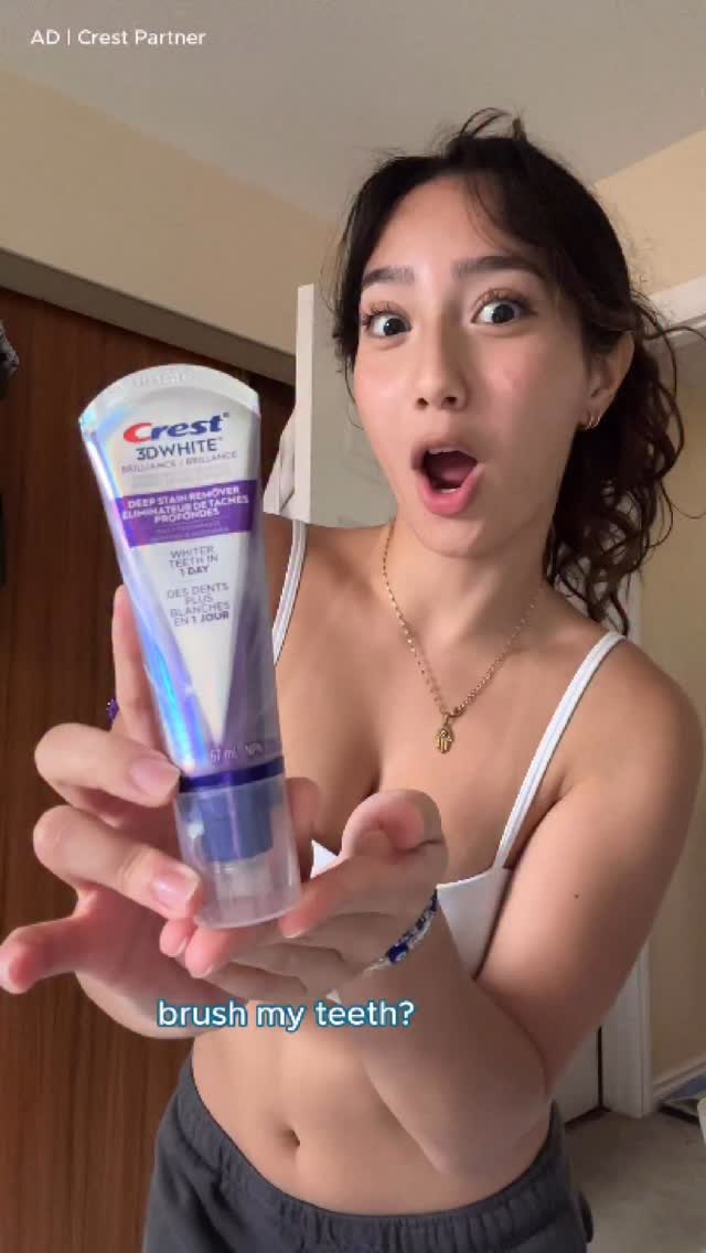 Instagram post by @sabababaroo for Crest. Caption reads: #ad i’m putting all you low maintenance girlies....