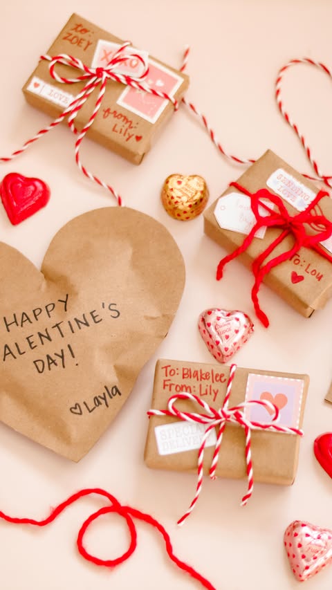 Instagram post by @kelseyeasterling for Oriental Trading. Caption reads: [...] came together so easily thanks to....