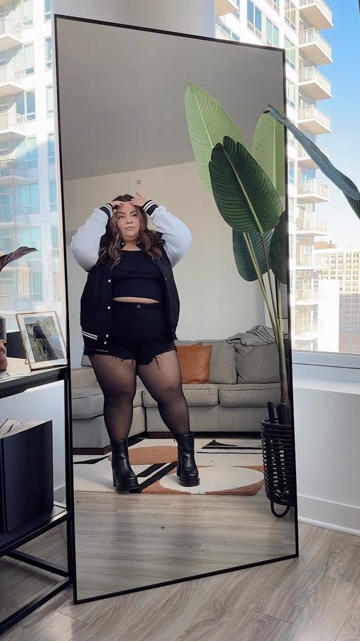 Instagram post by @natalieinthecity_ for rue21. Caption reads: Get dressed with me and @rue21 this morning to....