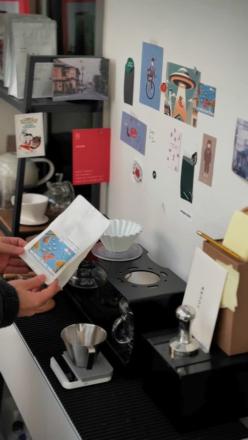 Instagram post by @mndt_official for HARIO. Caption reads: [...] #홈카페 #핸드드립
#pourover #filtercoffee #hario....