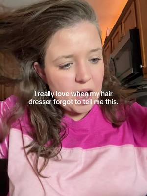 TikTok post by @life.as.tinaaaaaa for The Earthling Co.. Caption reads: [...] #healthyhair @The Earthling Co..