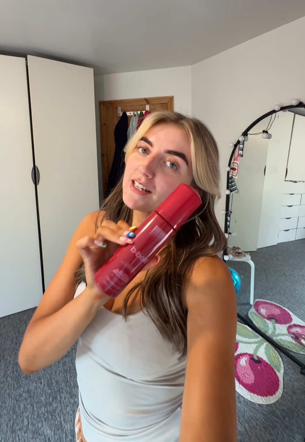 TikTok post by @emerskyee for bBold Tan. Caption reads: @b•bold express mousse saving me when I think I....