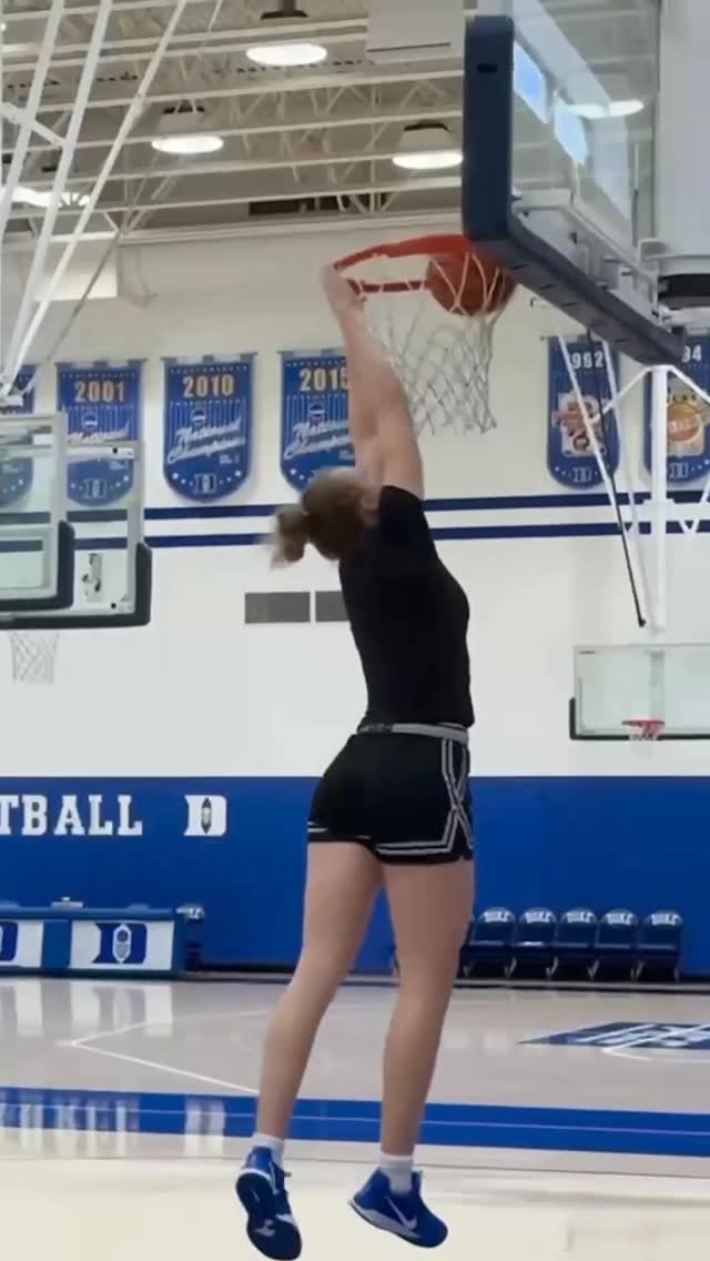 Instagram post by @toby.fournier for SmartWater. Caption reads: [...] lobs this season? ☺️ #SmartWater #dukewbb.