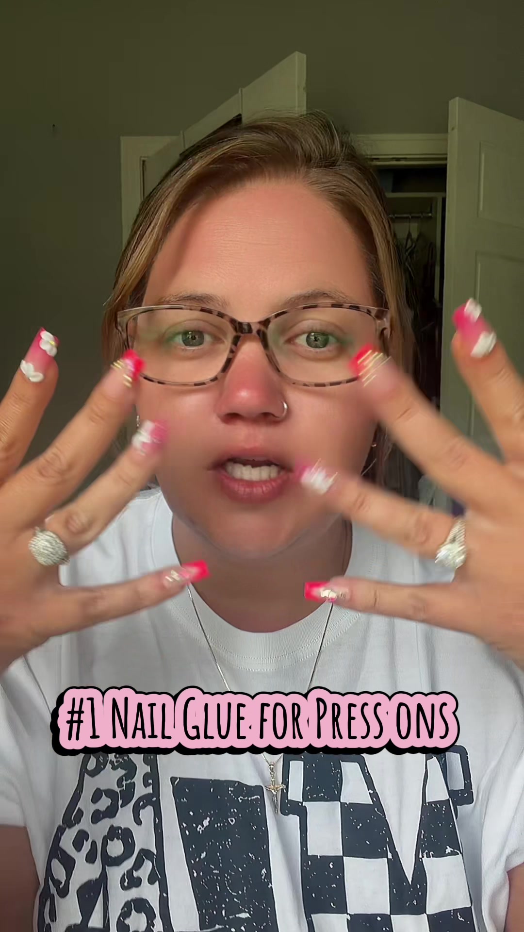 TikTok post by @majikalbeauty3 for Exsivia. Caption reads: [...] #nailtok #pressonnails #pressons @EXSIVIA.