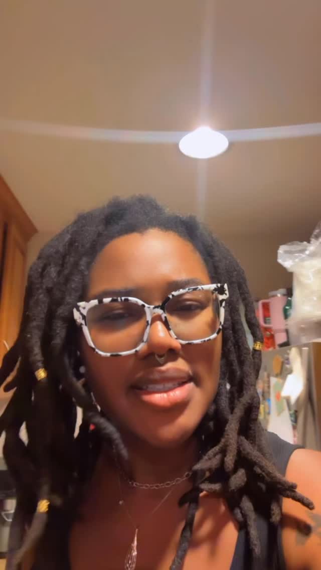 Instagram post by @thesoulofmy_pen for Zeelool. Caption reads: Did I Push You Out?! Hmm?! ANYWHO, watch that....