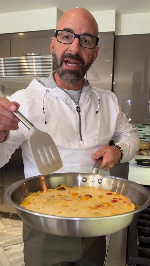 Instagram post by @johnnydrinks_ for Made In Cookware. Caption reads: THIS is how to properly use stainless steel. 🍳....