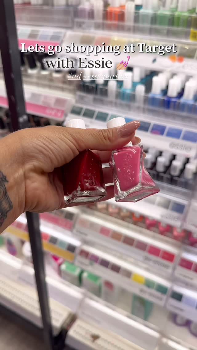 Instagram post by @juliana_lovesglam for Loreal. Caption reads: [...] #essie #targetpartner #target....