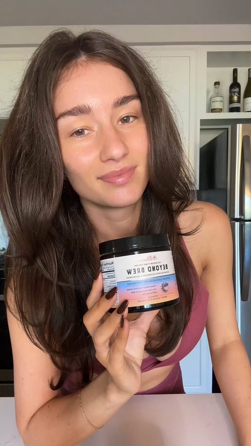 Instagram post by @alexisavillegas for Live Conscious. Caption reads: #ad ☕️ Trying the @weliveconscious Beyond Brew....