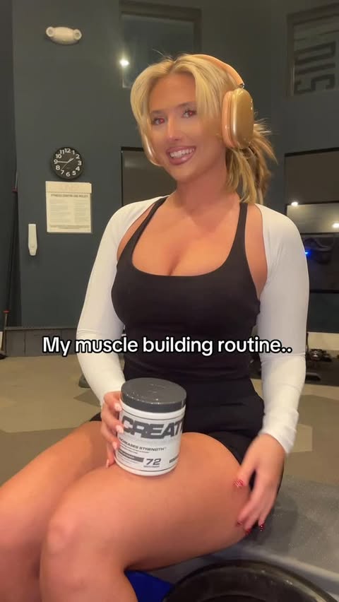 Instagram post by @arisbellav_ for Cellucor. Caption reads: My muscle building routine 🫶🏼 

Creatine +....