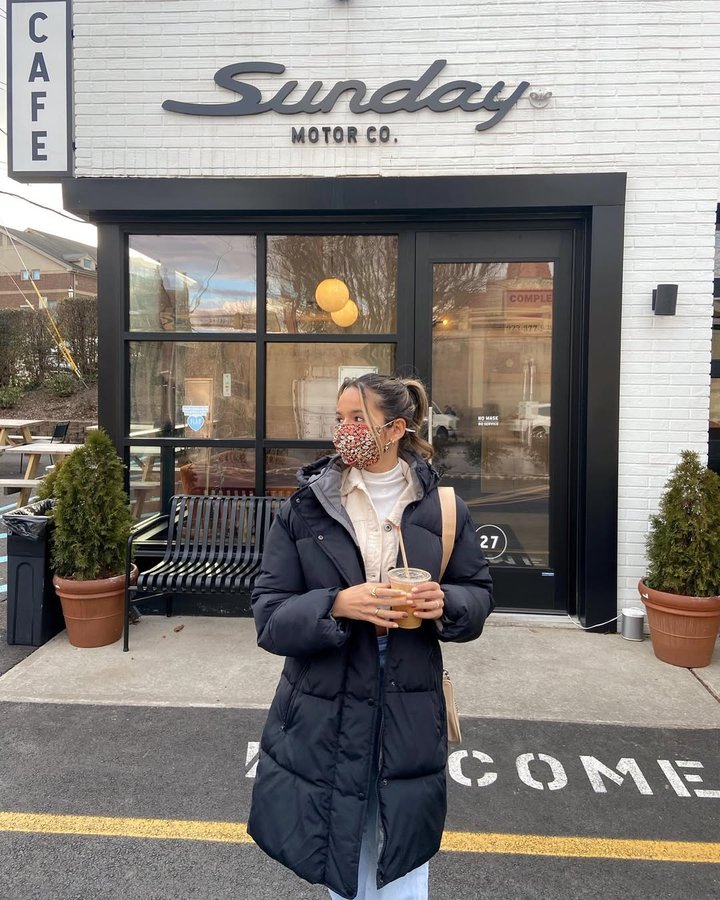 Instagram post by @victoriacasalino for Choose New Jersey. Caption reads: [...] continues to stay healthy and safe!....