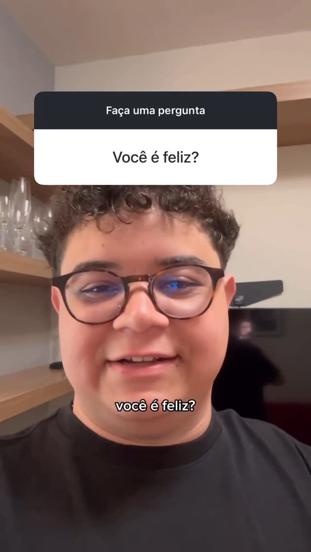 Instagram post by @euvinimaga for Globoplay. Caption reads: Esse é o gabarito pra uma vida feliz.

Acabei de....