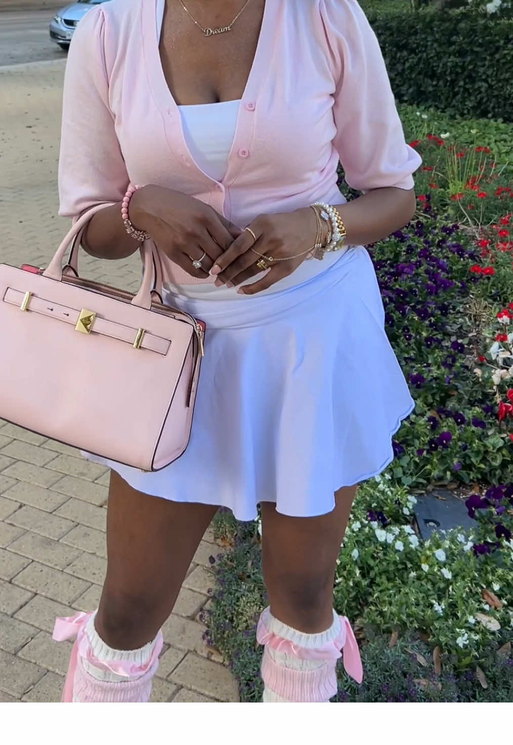 TikTok post by @dreamdoesitall for Reoria. Caption reads: [...] Amazon🥰 Shop my look in my b!0 💌 Top:....